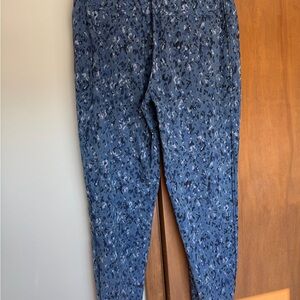 Athleta Blue Camouflage Patterned Fabric